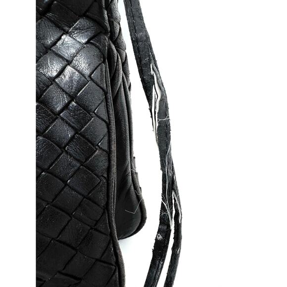 Bottega Veneta Intrecciato Messenger Vintage Black Leather Crossbody Bag - Picture 3 of 13